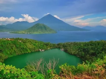 10 Tempat wisata di Maluku yang Wajib di Kunjungi