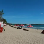 Pantai Kuta, Pesona Pantai Pasir Putih Indah di Bali